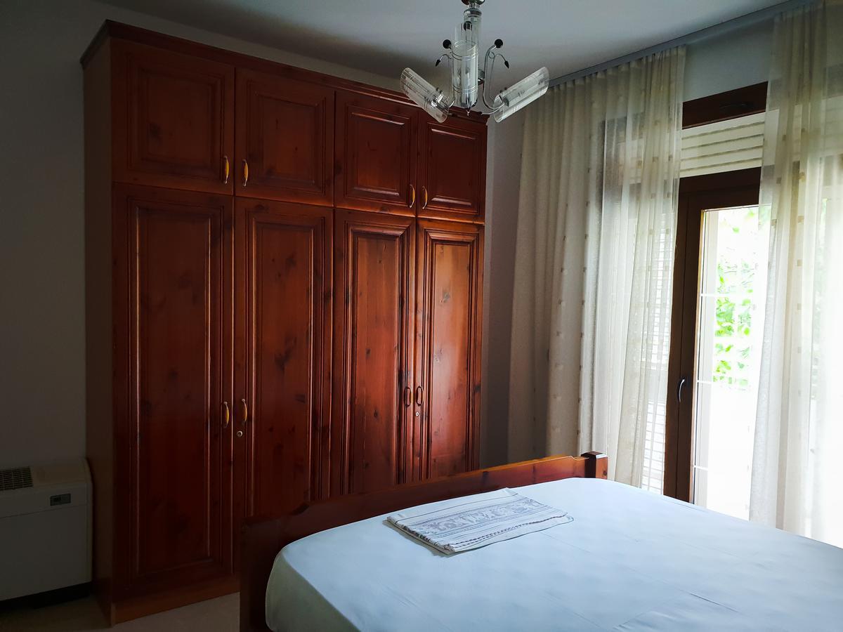 Lux Apartments Vlore Exterior photo